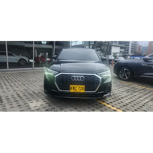 Audi Q3 2022 Negro Bogotá