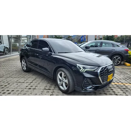 Audi Q3 2022 Negro Bogotá
