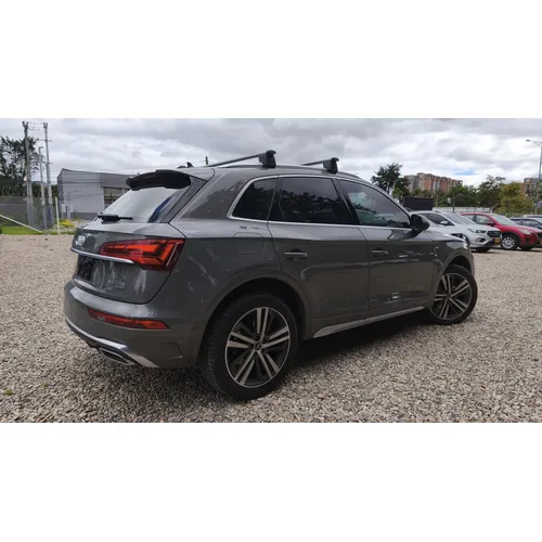 Audi Q5 2025 Gris Bogotá