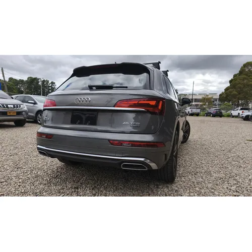 Audi Q5 2025 Gris Bogotá
