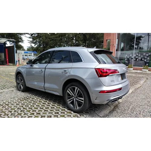 Audi Q5 2025 Plateado Bogotá