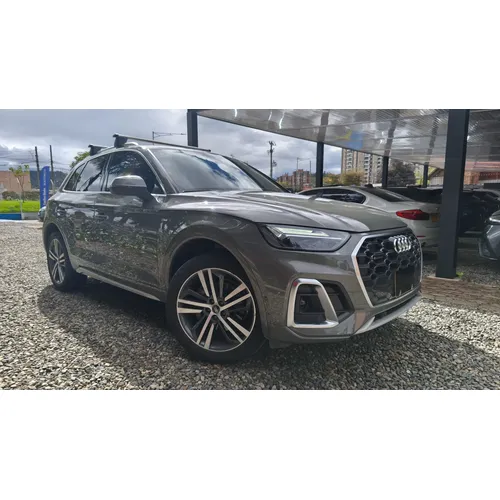 Audi Q5 2025 Gris Bogotá