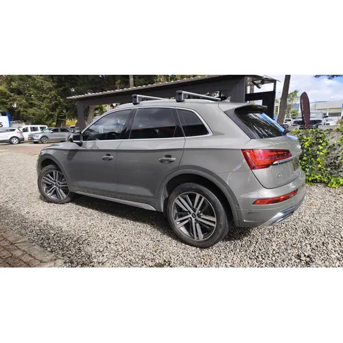 Audi Q5 2025 Gris Bogotá