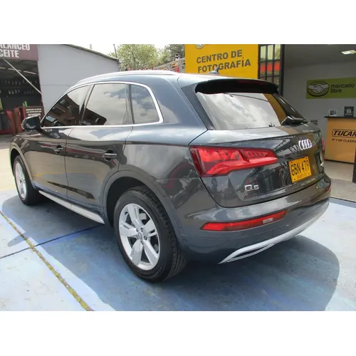 Audi Q5 2019 Gris Bogotá