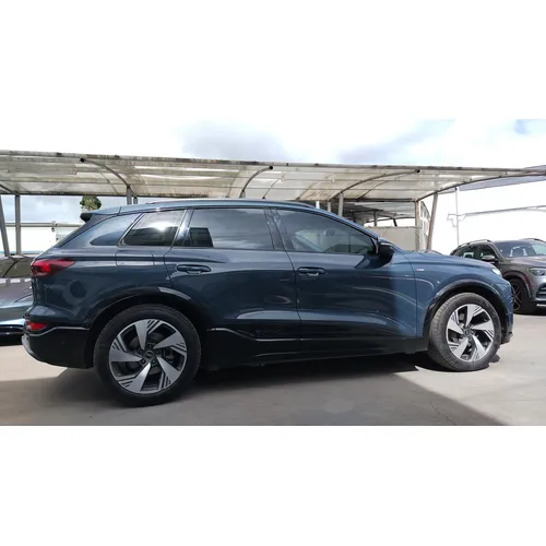 Audi Q6 2025 Azul Bogotá