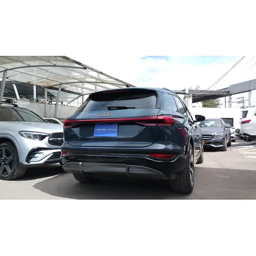 Audi Q6 2025 Azul Bogotá