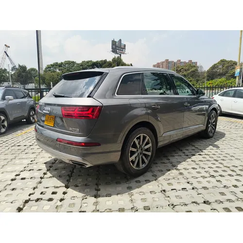 Audi Q7 2017 Gris Bogotá
