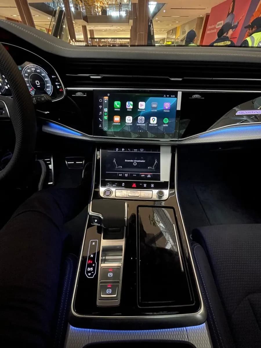 Audi Q8 Híbrido 2025 Plateado