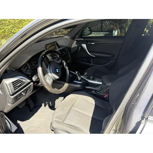 BMW 120i 2016 Gris Medellín