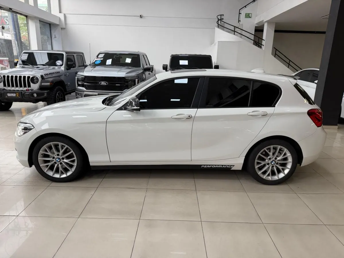 BMW 120i 2019 Blanco Medellín