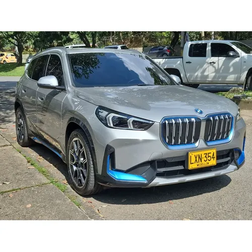 BMW iX1 2024 Plateado Medellín