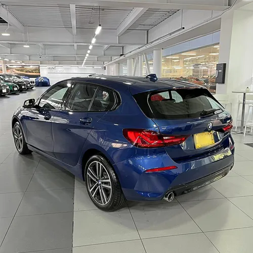 BMW 118i 2024 Azul Bogotá