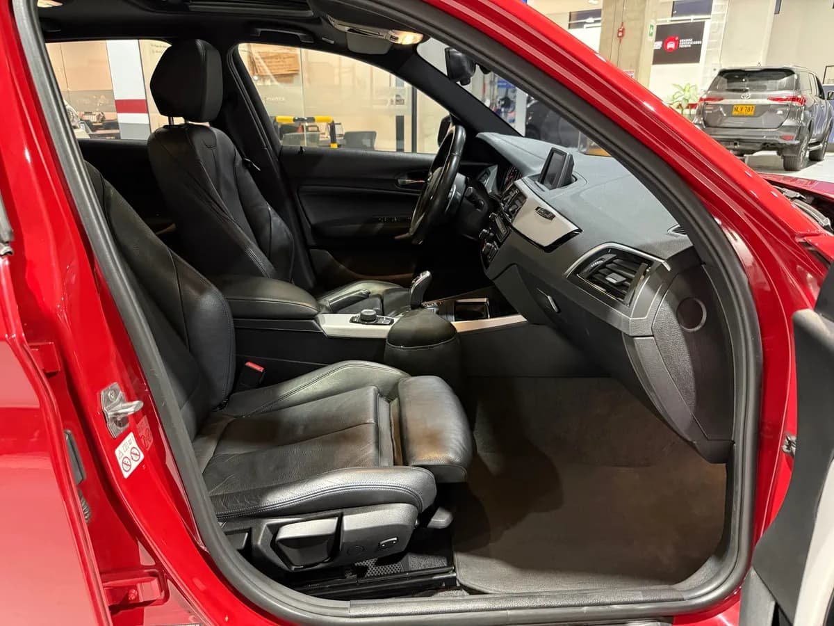 BMW Serie 1 2.0 120i F20 Lci M Edition 2019 Rojo