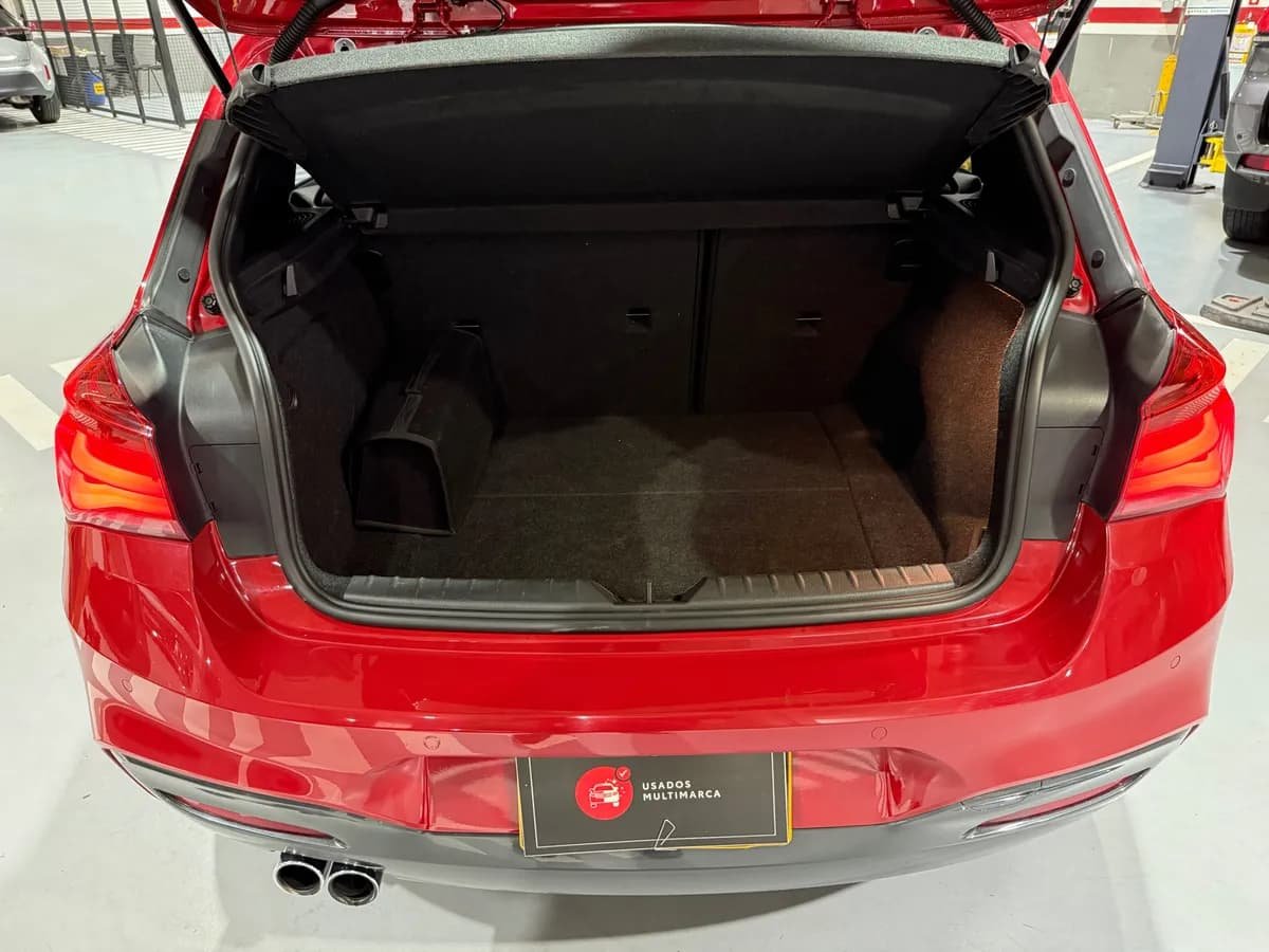 BMW Serie 1 2.0 120i F20 Lci M Edition 2019 Rojo