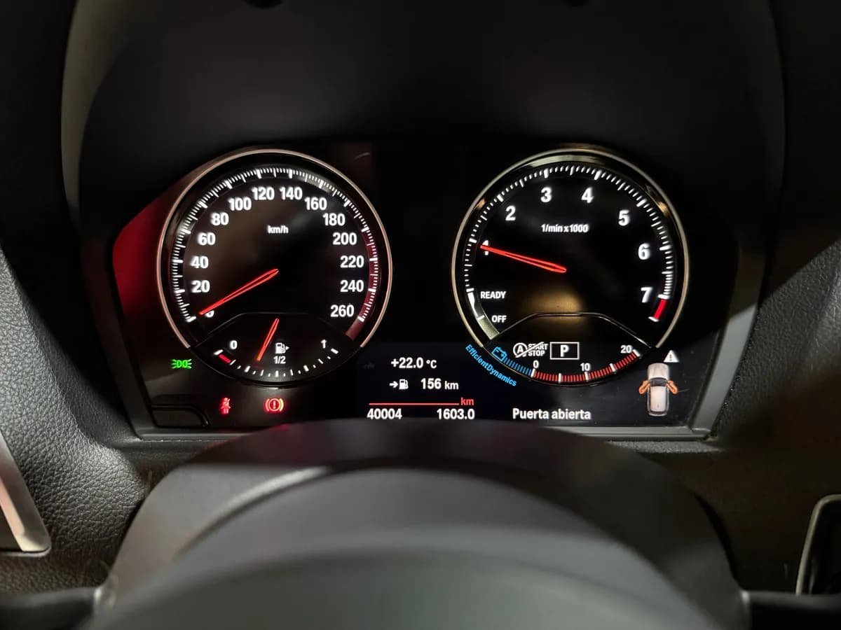 BMW Serie 1 2.0 120i F20 Lci M Edition 2019 Rojo
