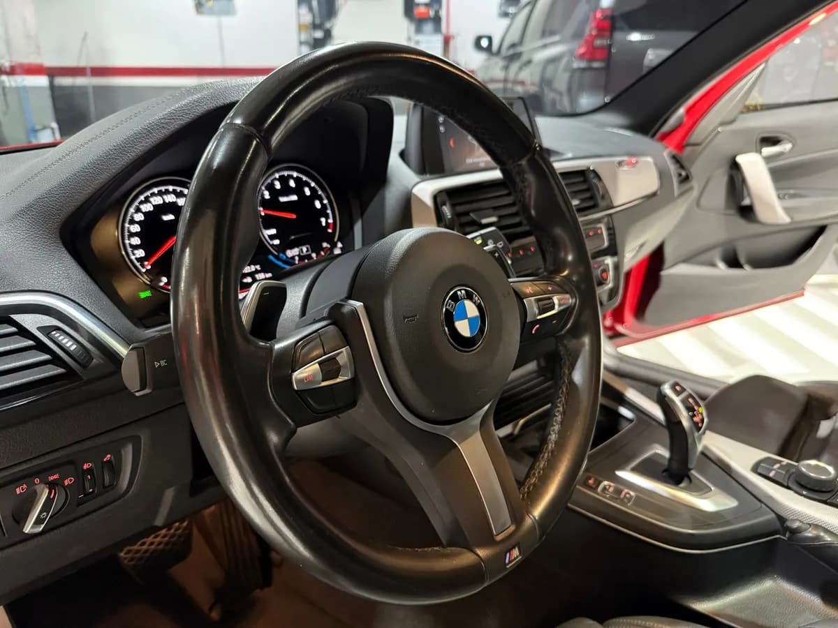 BMW Serie 1 2.0 120i F20 Lci M Edition 2019 Rojo