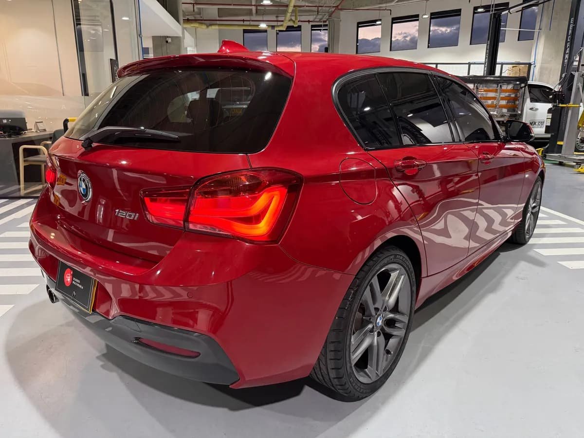 BMW Serie 1 2.0 120i F20 Lci M Edition 2019 Rojo