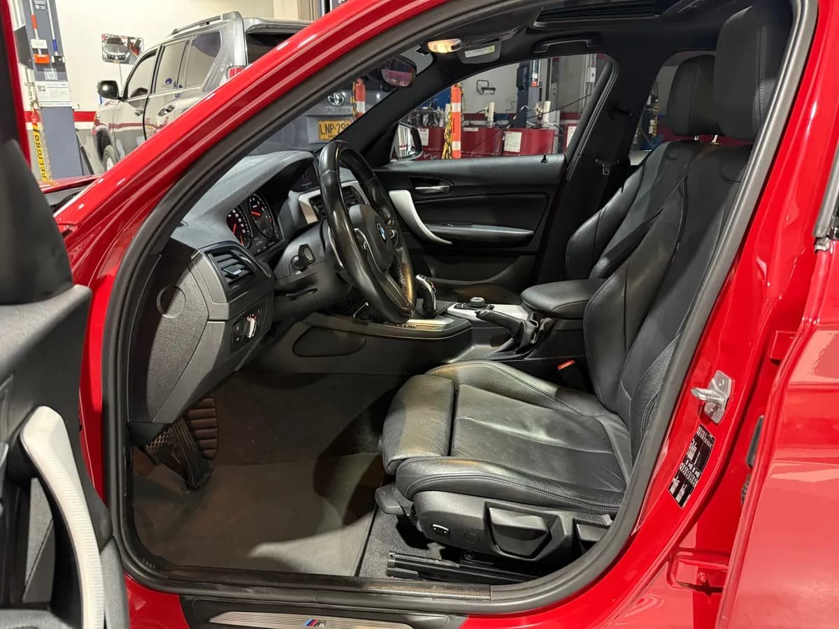 BMW Serie 1 2.0 120i F20 Lci M Edition 2019 Rojo