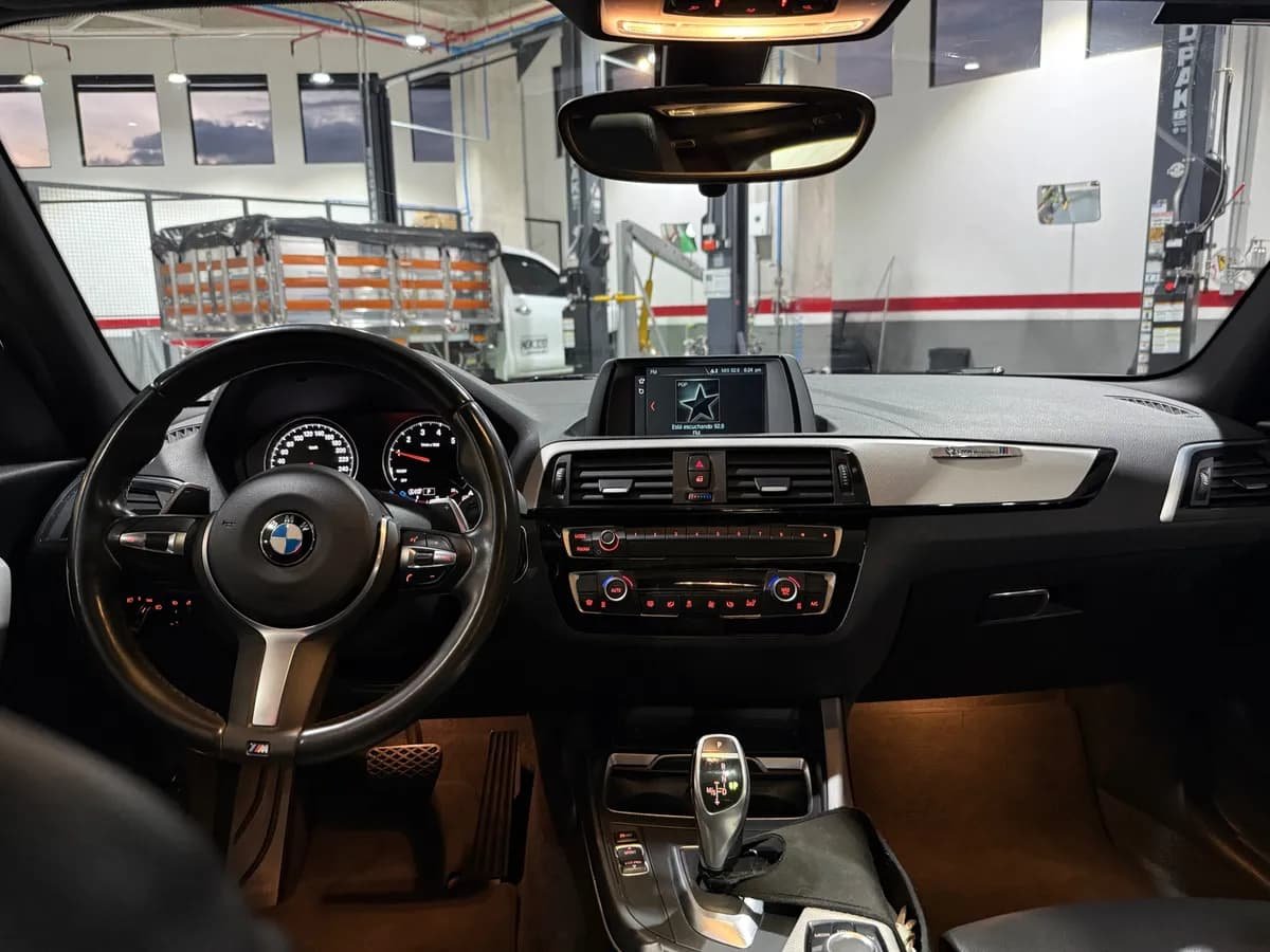 BMW Serie 1 2.0 120i F20 Lci M Edition 2019 Rojo