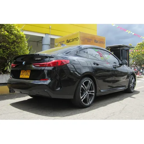 BMW 218i 2022 Negro Bogotá