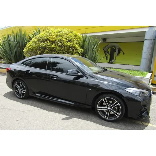 BMW 218i 2022 Negro Bogotá
