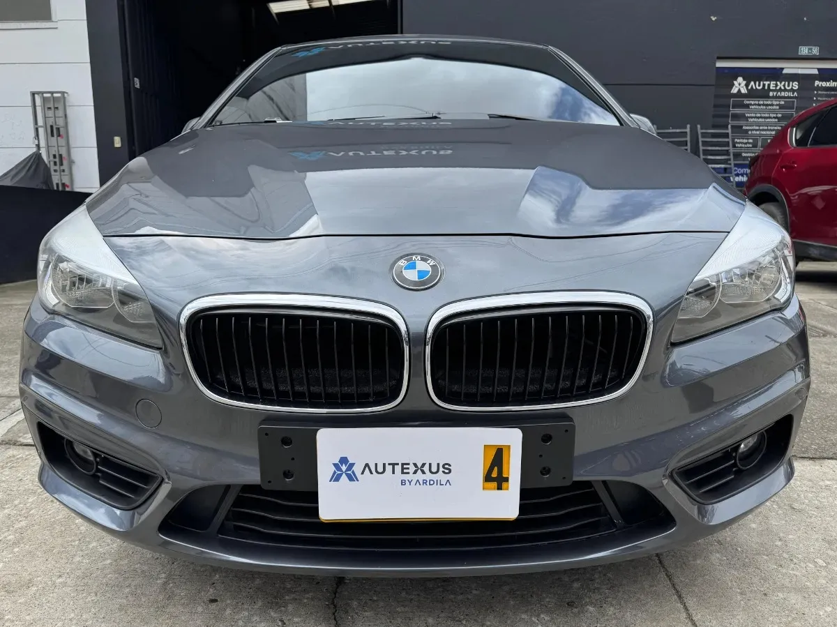 BMW 218i 2015 Gris Bogotá