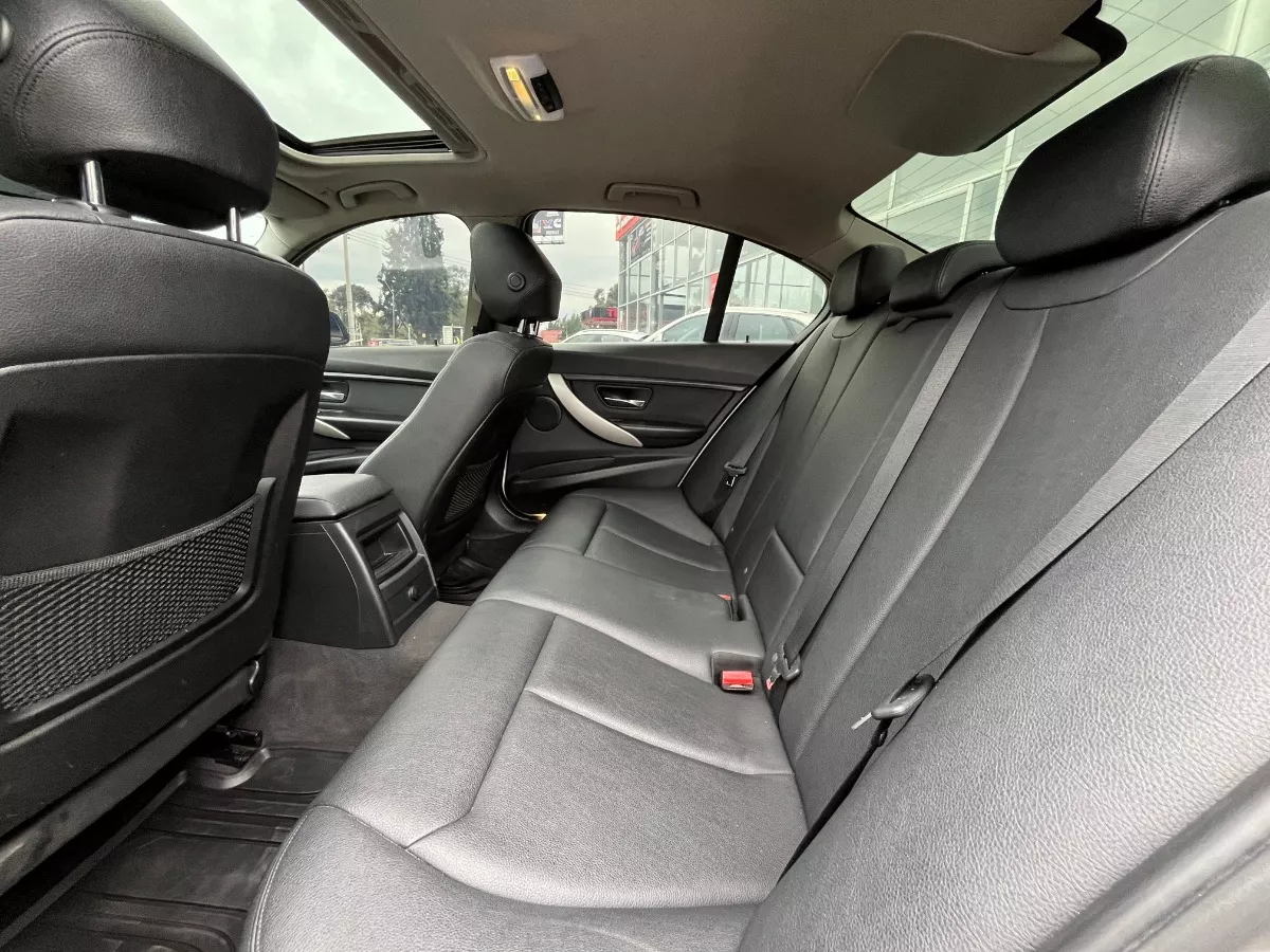 BMW Serie 3 2.0 320i F30 Sportline