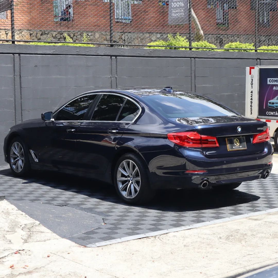 BMW 520i 2018 Azul Floridablanca
