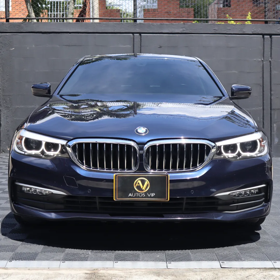 BMW 520i 2018 Azul Floridablanca