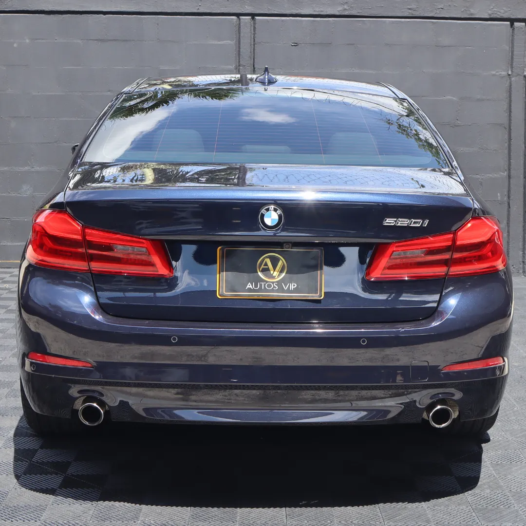 BMW 520i 2018 Azul Floridablanca