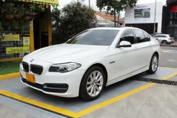 BMW Serie 5 520i 2.0 AT