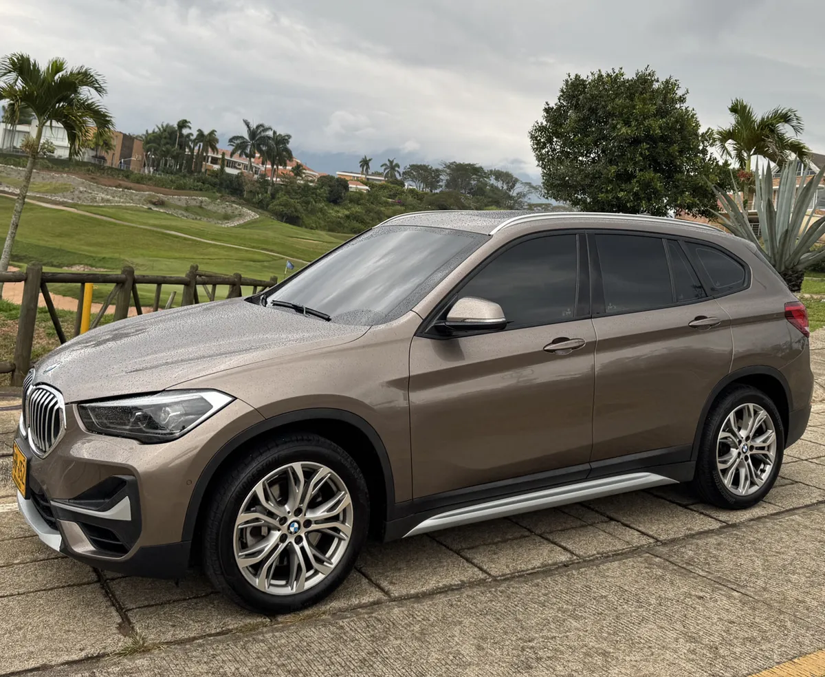 BMW X1 2021 Marrón Floridablanca