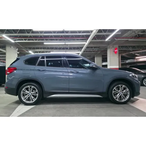 BMW X1 2022 Azul Bogotá