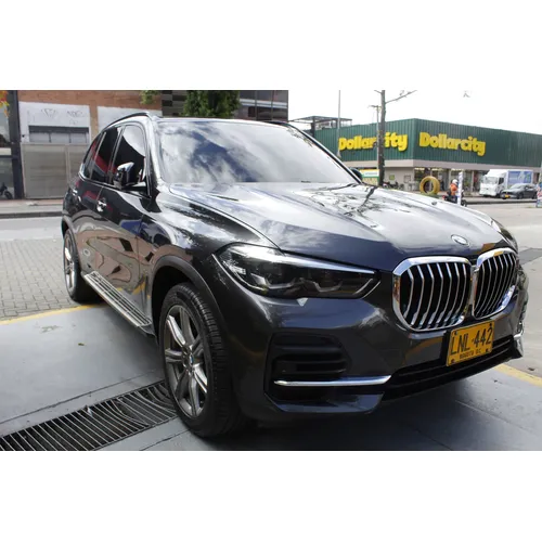 BMW X5 2023 Gris Bogotá