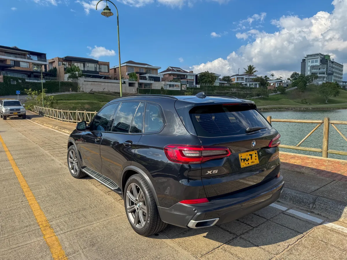 BMW X5 2020 Negro Floridablanca