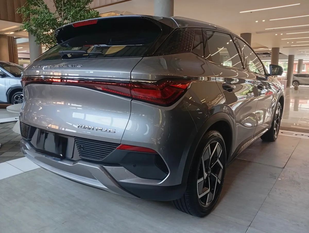 BYD Yuan Plus 2026 Gris Barranquilla