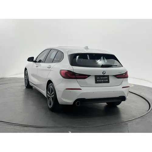 BMW Serie 1 2023 Blanco Bogotá