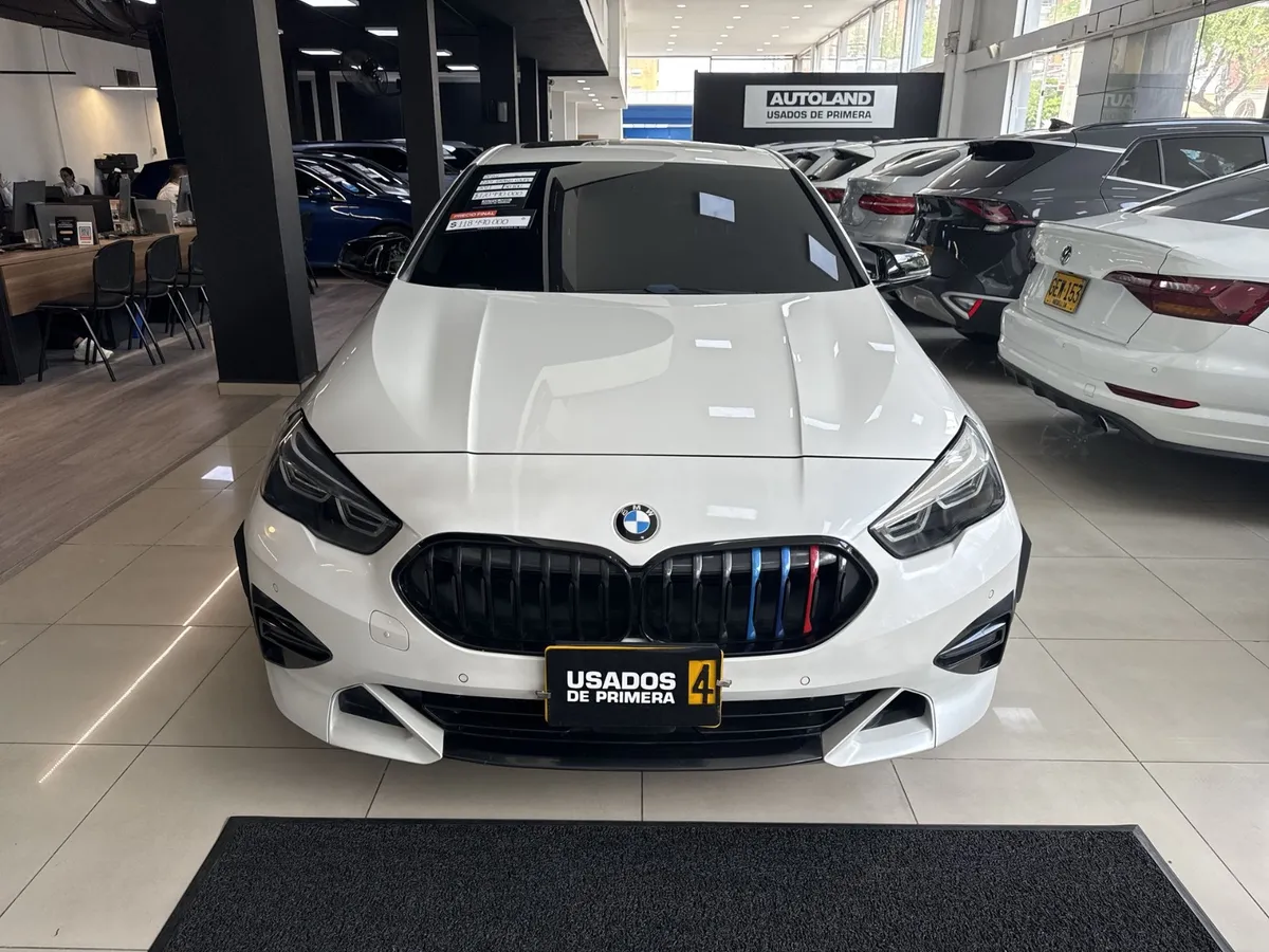 BMW 220i 2021 Blanco Medellín