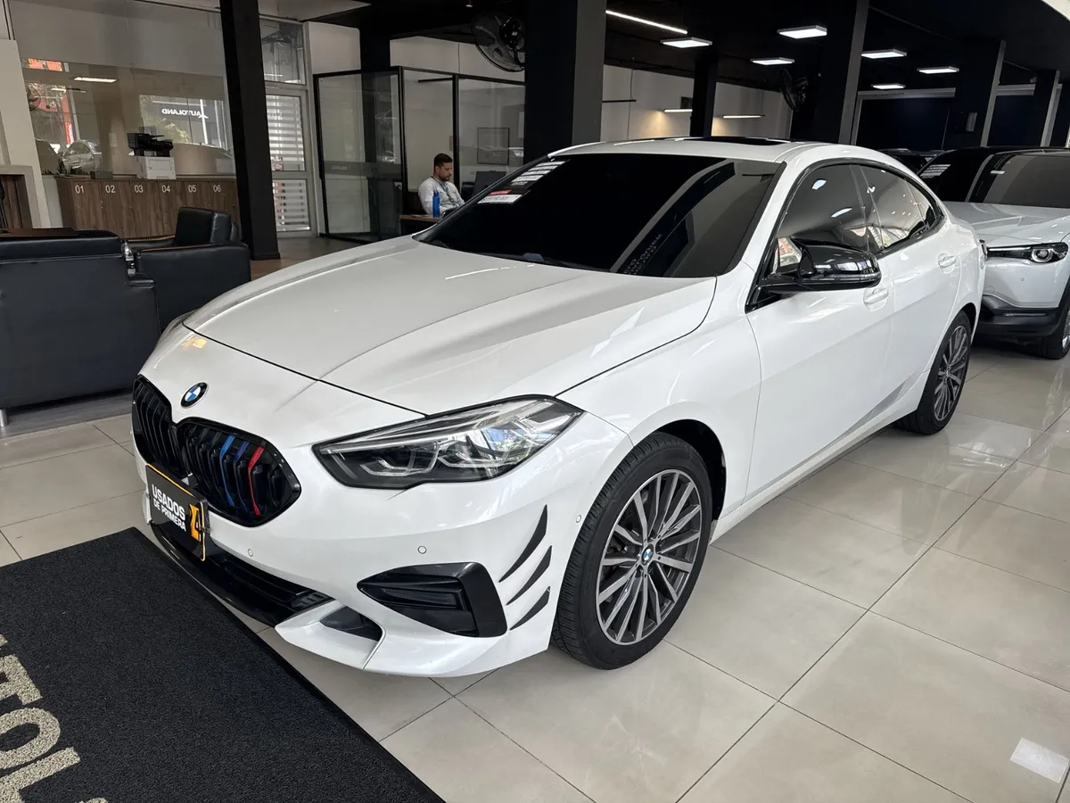 BMW 220i 2021 Blanco Medellín