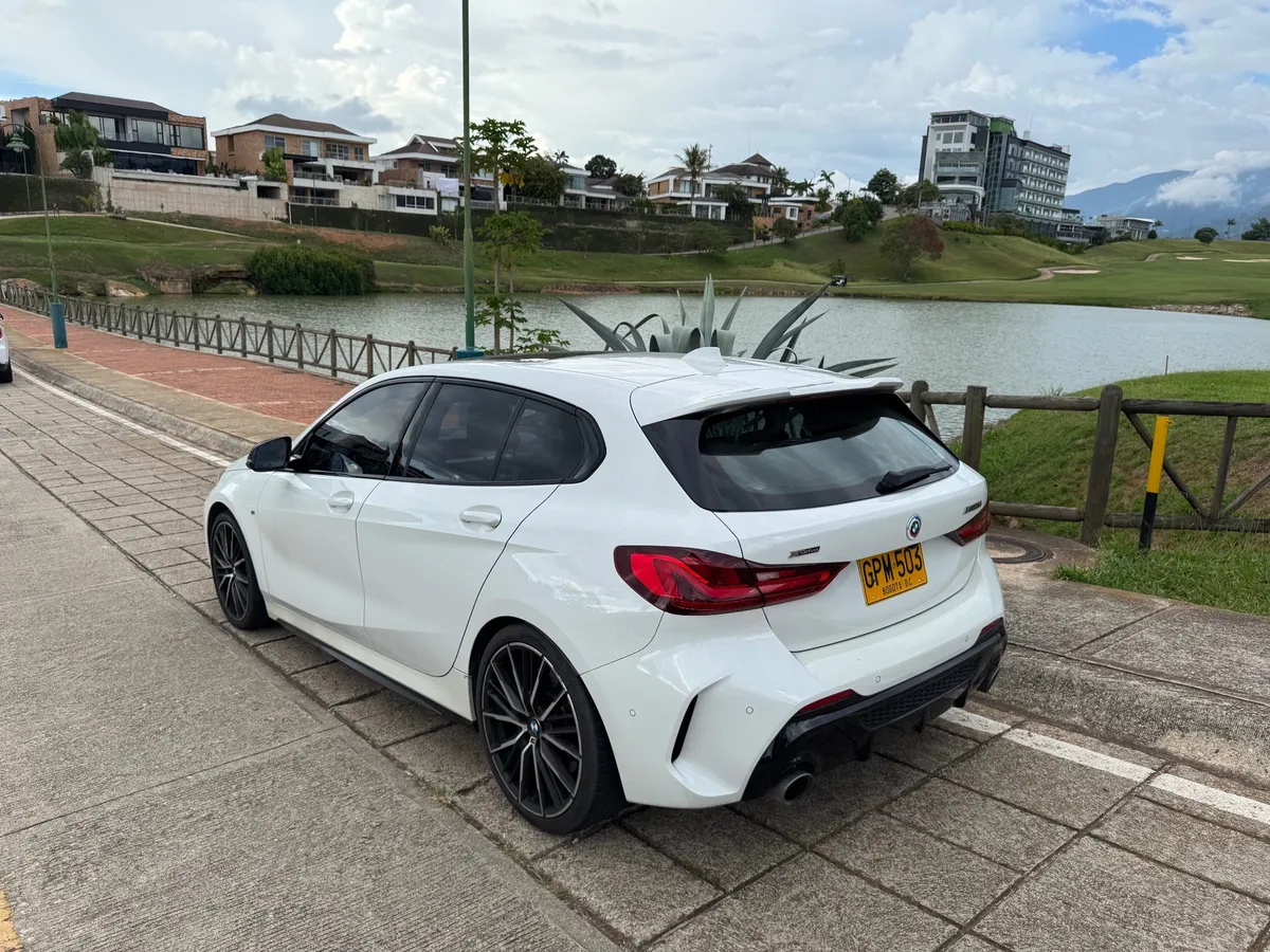 BMW M135i 2020 Blanco Floridablanca