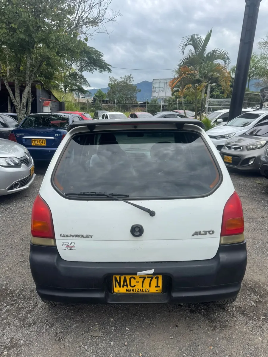 Chevrolet Alto 1.0 2000 Blanco Ibagué