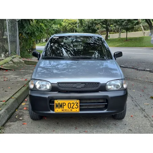 Chevrolet Alto 1.0 2000 Plateado Envigado