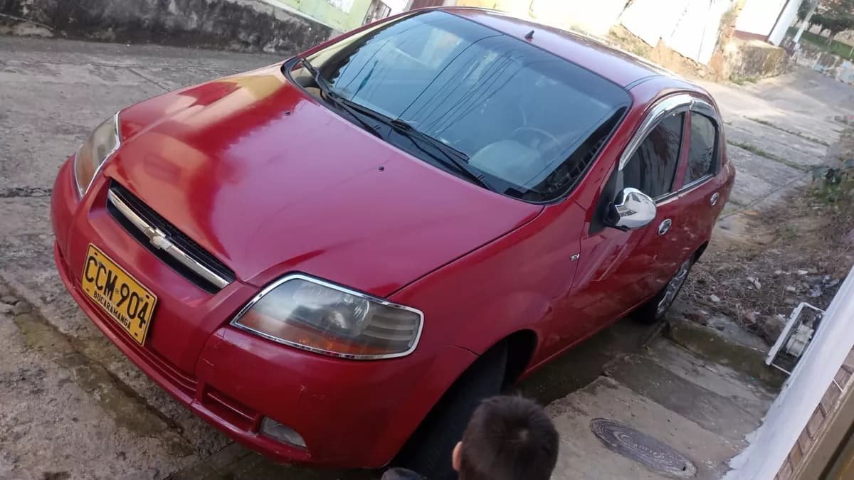 Chevrolet Aveo rojo 1.4 Sd año 2007