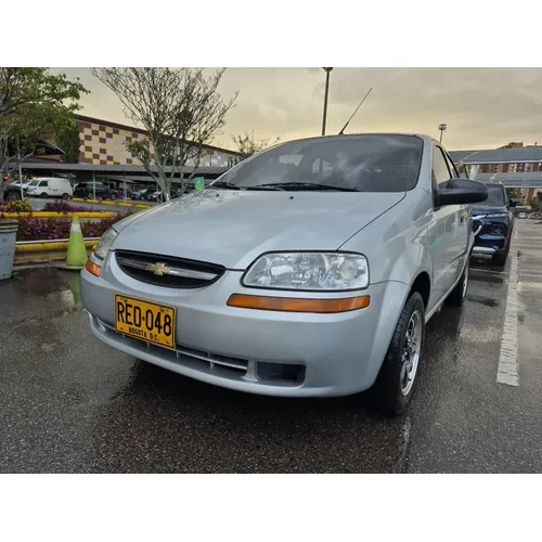 Chevrolet Aveo Family 2011 Plateado Bogotá