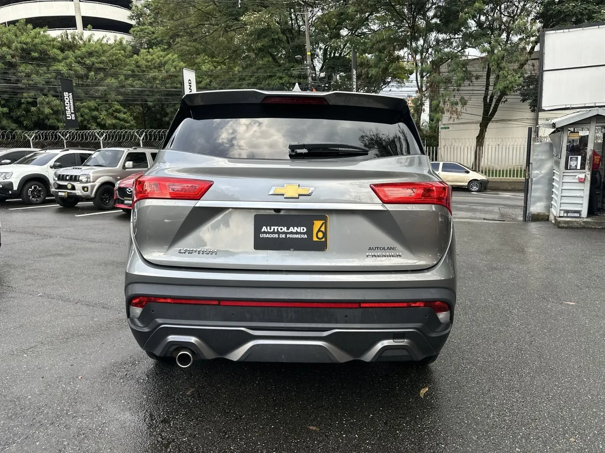 Chevrolet Captiva 2022 Gris Medellín