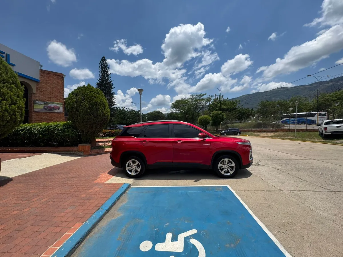 Chevrolet Captiva 2021 Rojo Girón