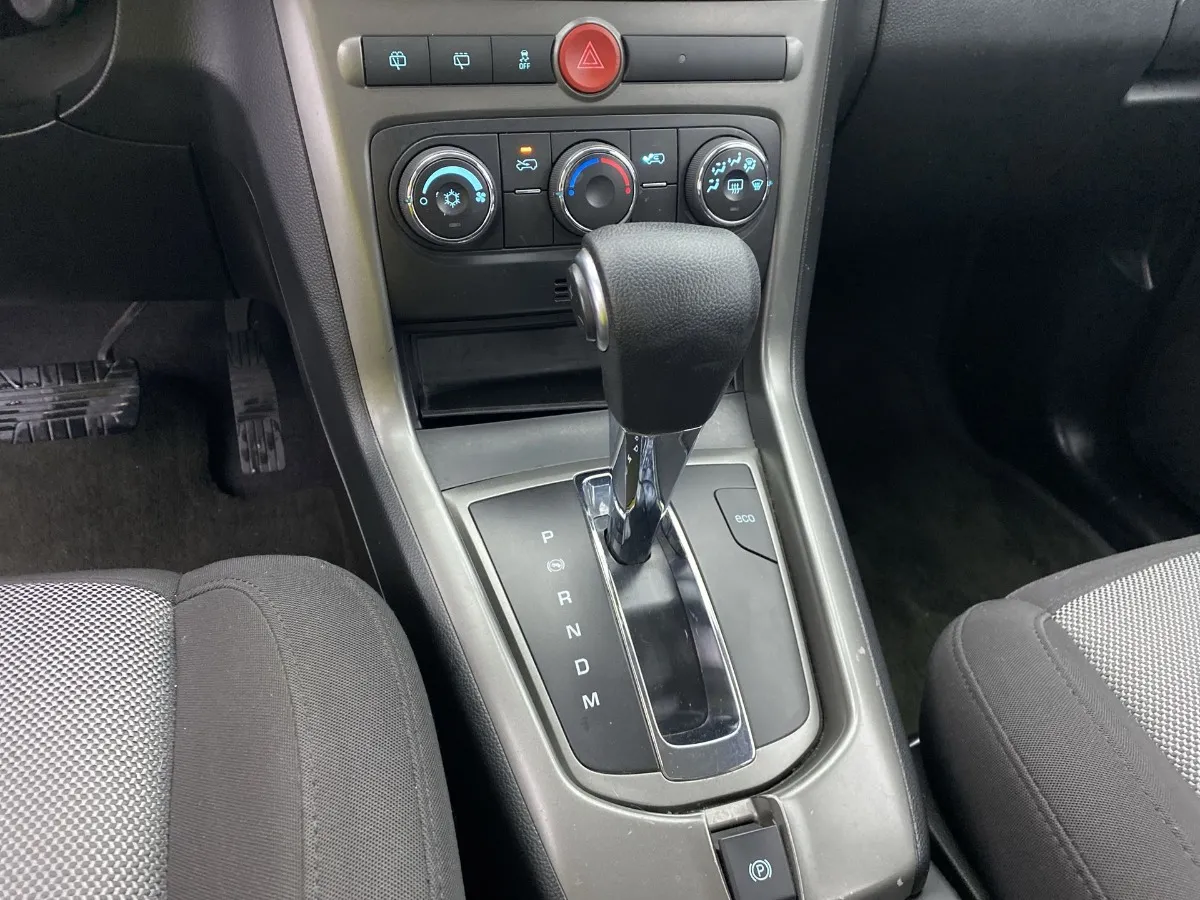 Chevrolet Captiva 2.4 Sport 2012 Gris