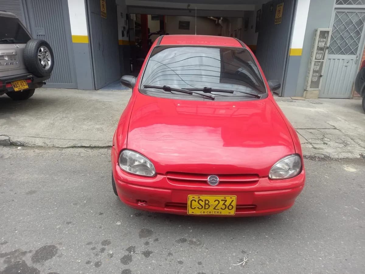 Chevrolet Corsa 1.3 L 1998 Rojo