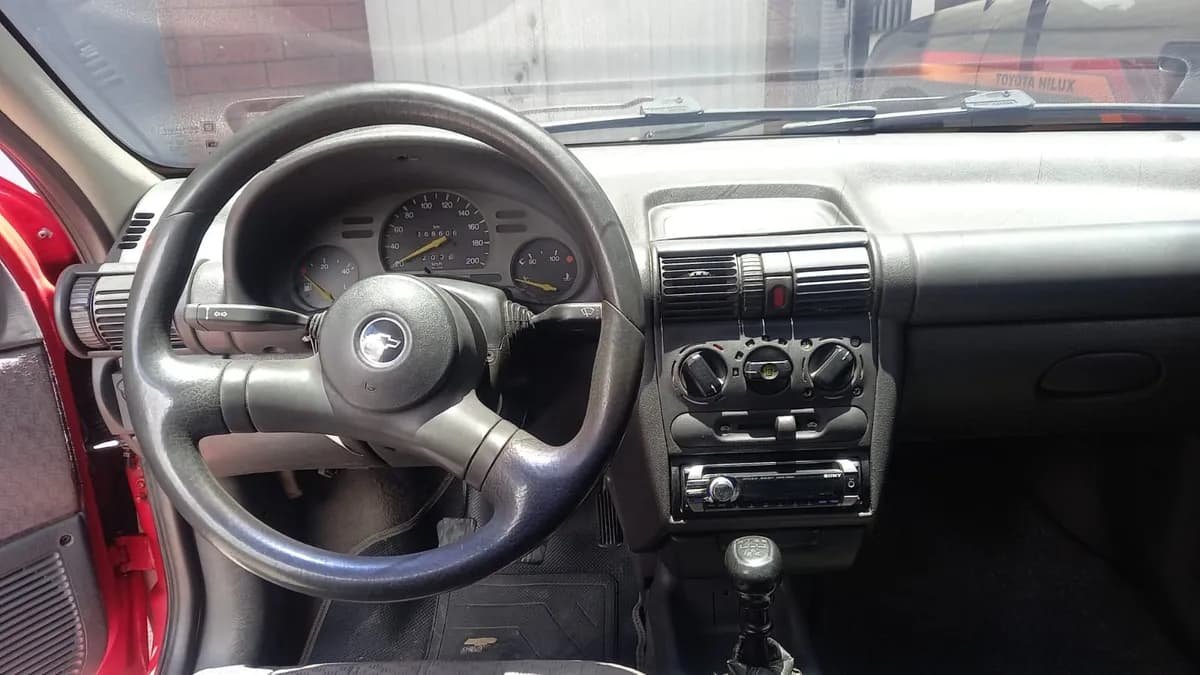 Chevrolet Corsa 1.3 L 1998 Rojo