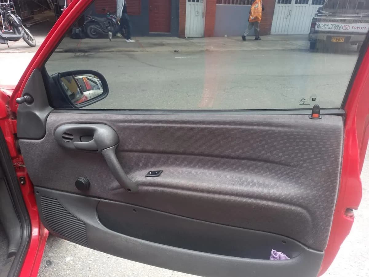 Chevrolet Corsa 1.3 L 1998 Rojo